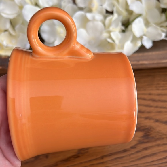 Fiesta HLC USA RETIRED TANGERINE 10 ounce coffee mugs with key hole handle - Picture 6 of 8